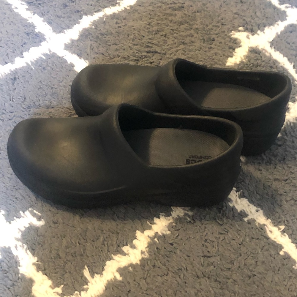DUAL CROCS COMFORT